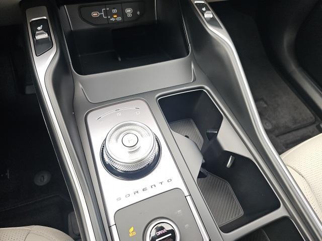 new 2026 Kia Sorento Hybrid car, priced at $40,516