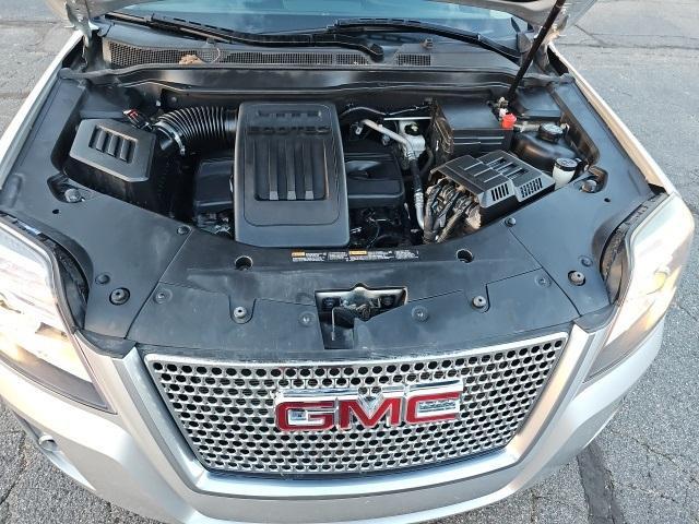 used 2015 GMC Terrain car, priced at $10,589