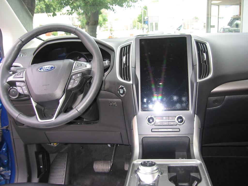 used 2024 Ford Edge car, priced at $29,475