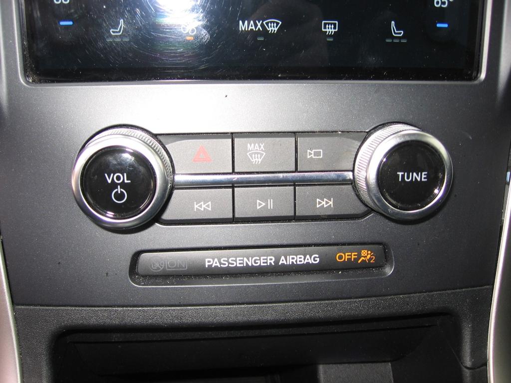 used 2024 Ford Edge car, priced at $29,475