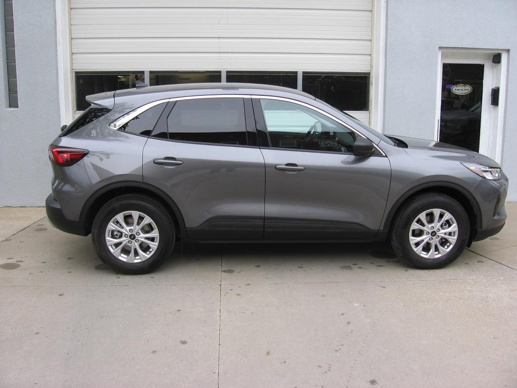 used 2024 Ford Escape car, priced at $28,975