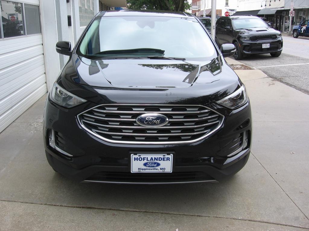 used 2024 Ford Edge car, priced at $32,975