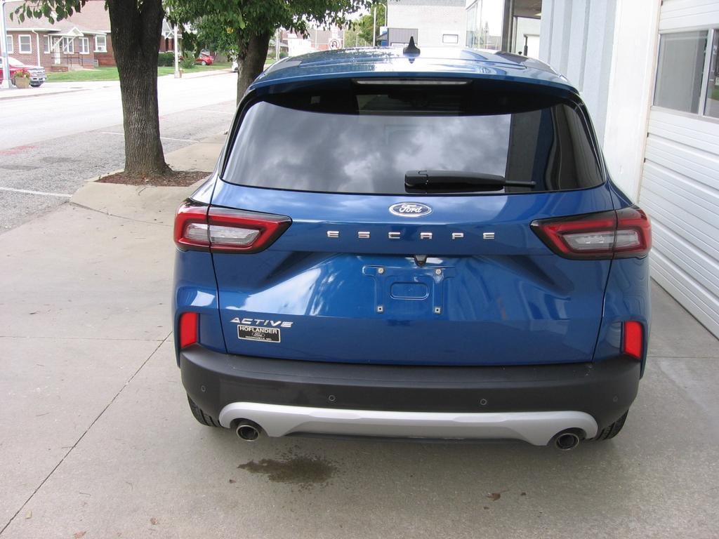 used 2023 Ford Escape car, priced at $23,975