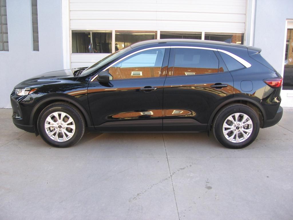 used 2024 Ford Escape car, priced at $26,975