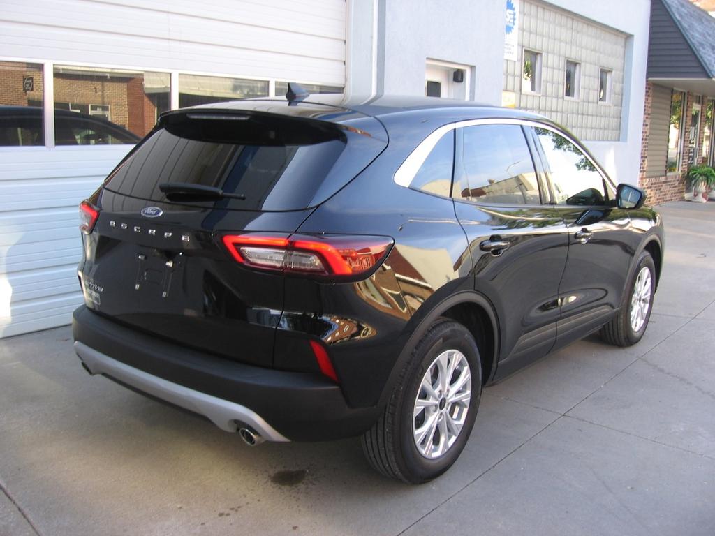 used 2024 Ford Escape car, priced at $26,975