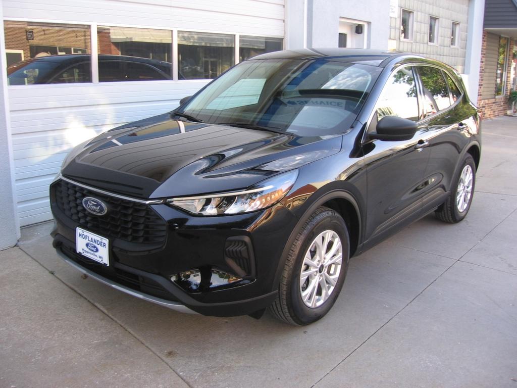 used 2024 Ford Escape car, priced at $26,975