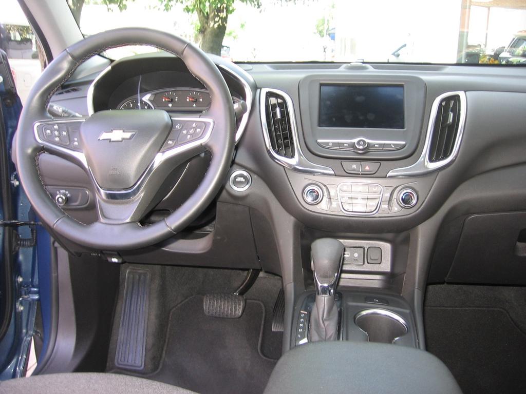 used 2024 Chevrolet Equinox car, priced at $25,975