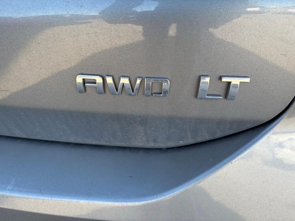 used 2024 Chevrolet Equinox car, priced at $25,487