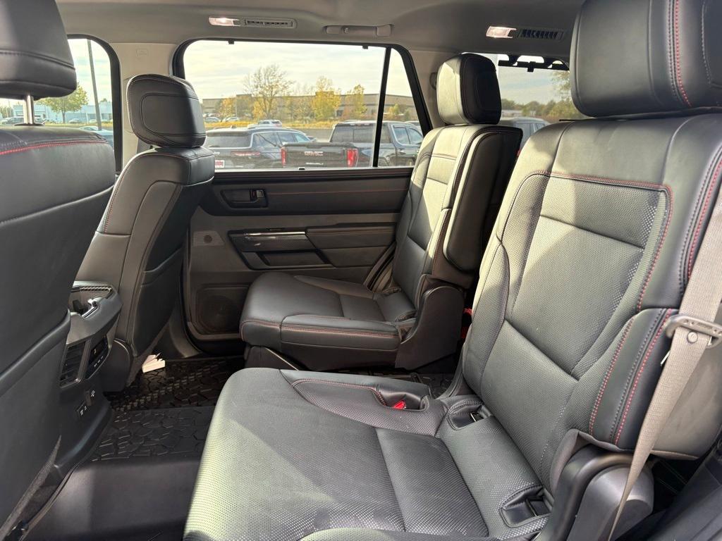 used 2024 Chevrolet Equinox car, priced at $25,487