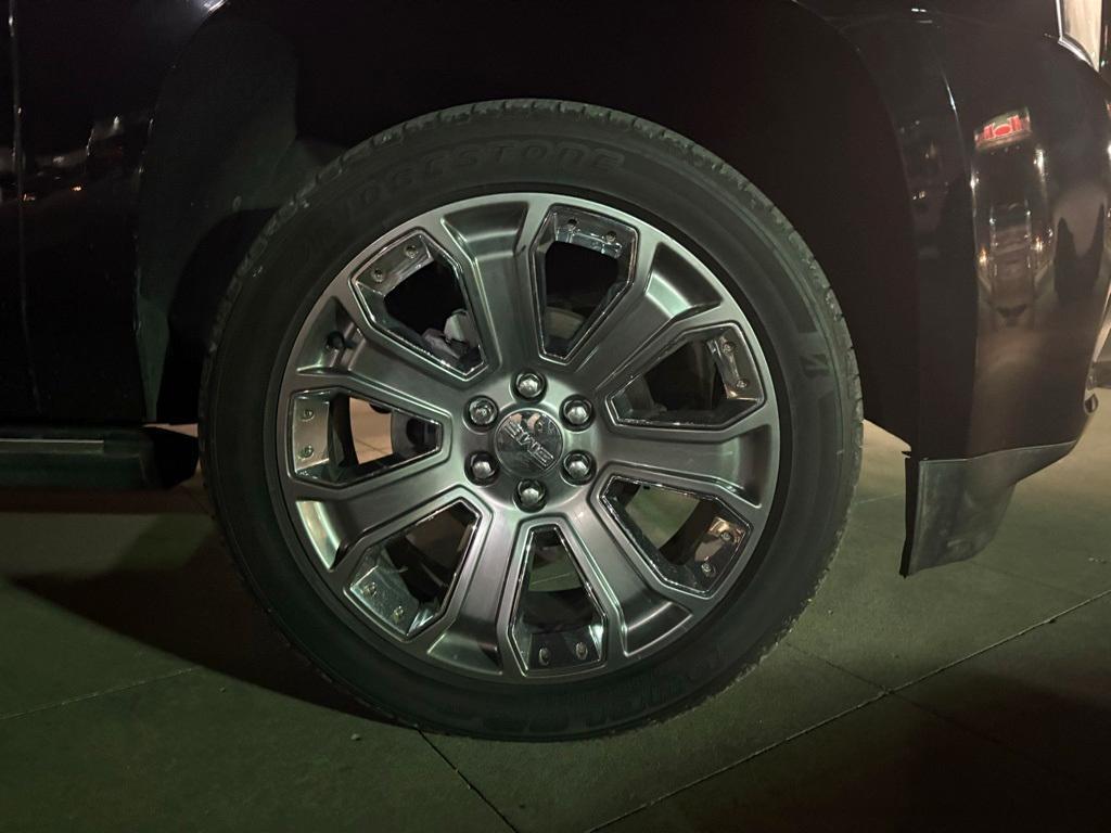 used 2015 GMC Yukon XL car, priced at $15,887