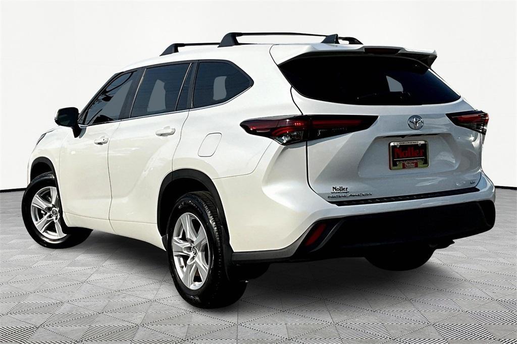 used 2024 Toyota Highlander car, priced at $40,452