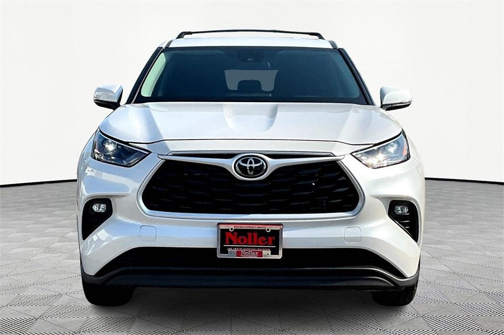 used 2024 Toyota Highlander car, priced at $40,452