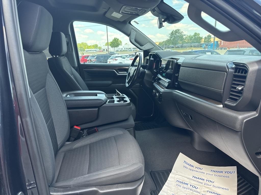 used 2022 Chevrolet Silverado 1500 car, priced at $34,181