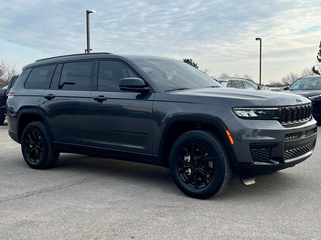 used 2024 Jeep Grand Cherokee L car, priced at $39,433