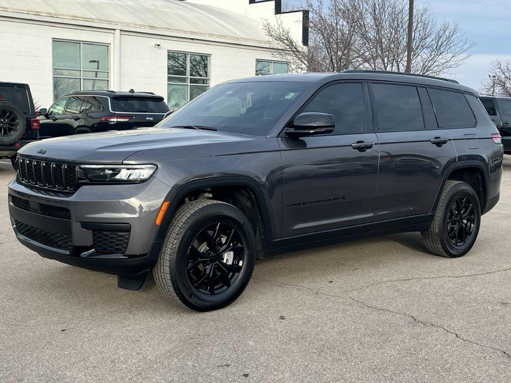 used 2024 Jeep Grand Cherokee L car, priced at $39,433