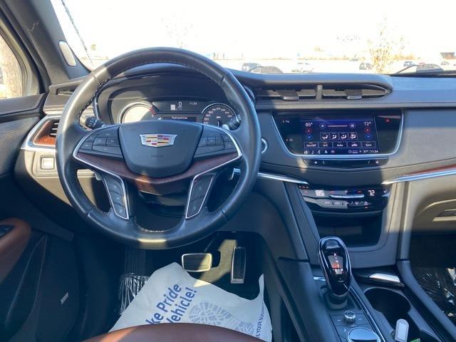 used 2023 Cadillac XT5 car, priced at $37,777