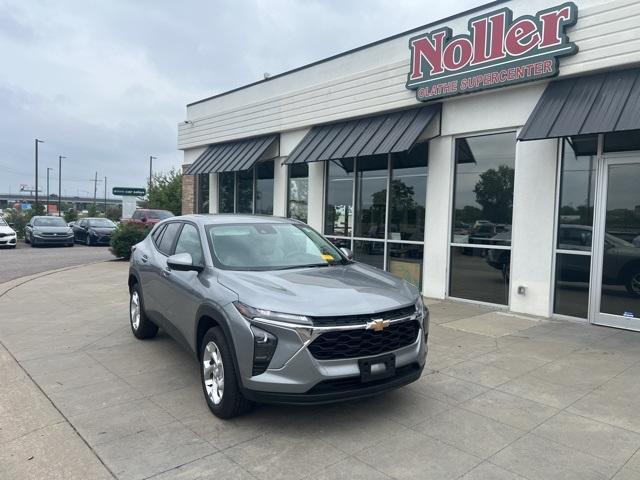 used 2024 Chevrolet Trax car, priced at $20,774