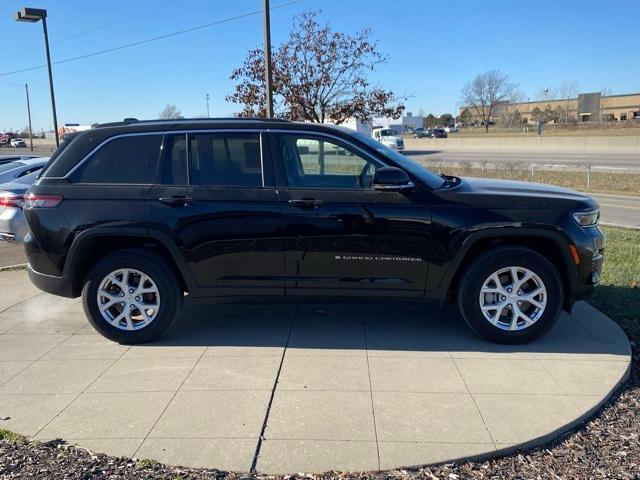 used 2023 Jeep Grand Cherokee car, priced at $30,988