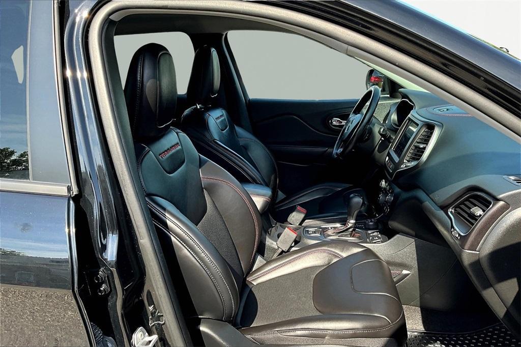 used 2021 Jeep Cherokee car, priced at $22,719