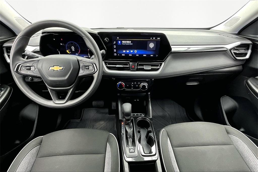 used 2025 Chevrolet TrailBlazer car