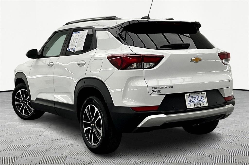 used 2025 Chevrolet TrailBlazer car