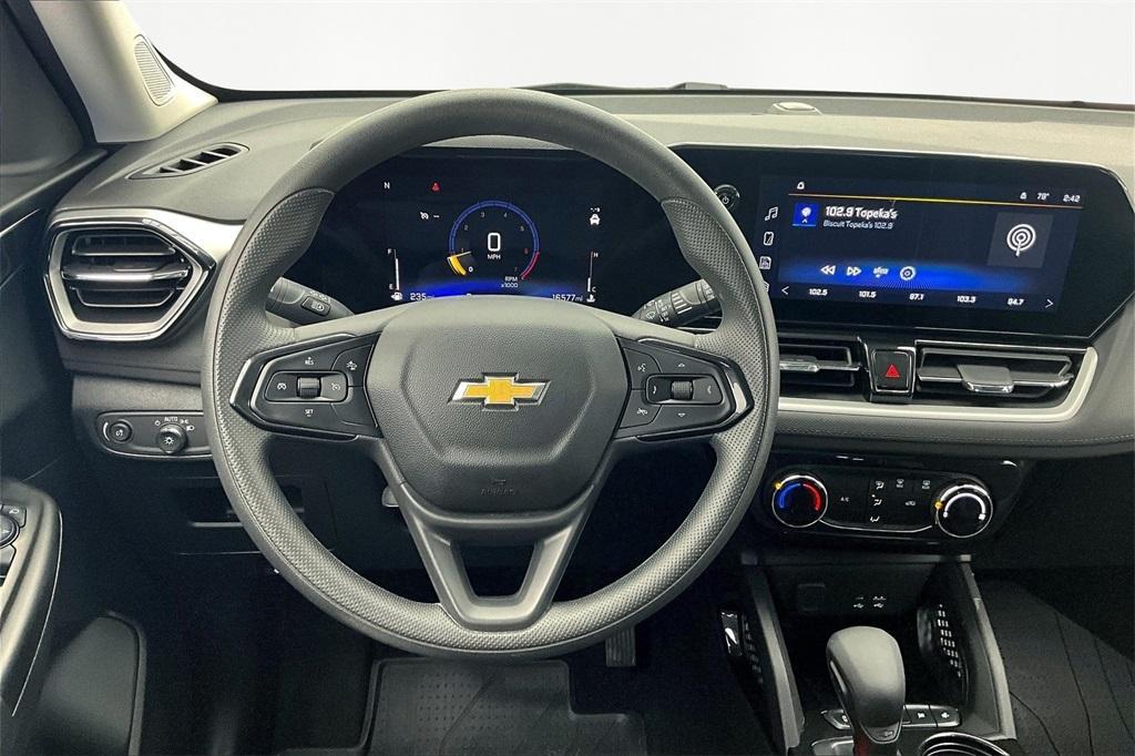 used 2025 Chevrolet TrailBlazer car