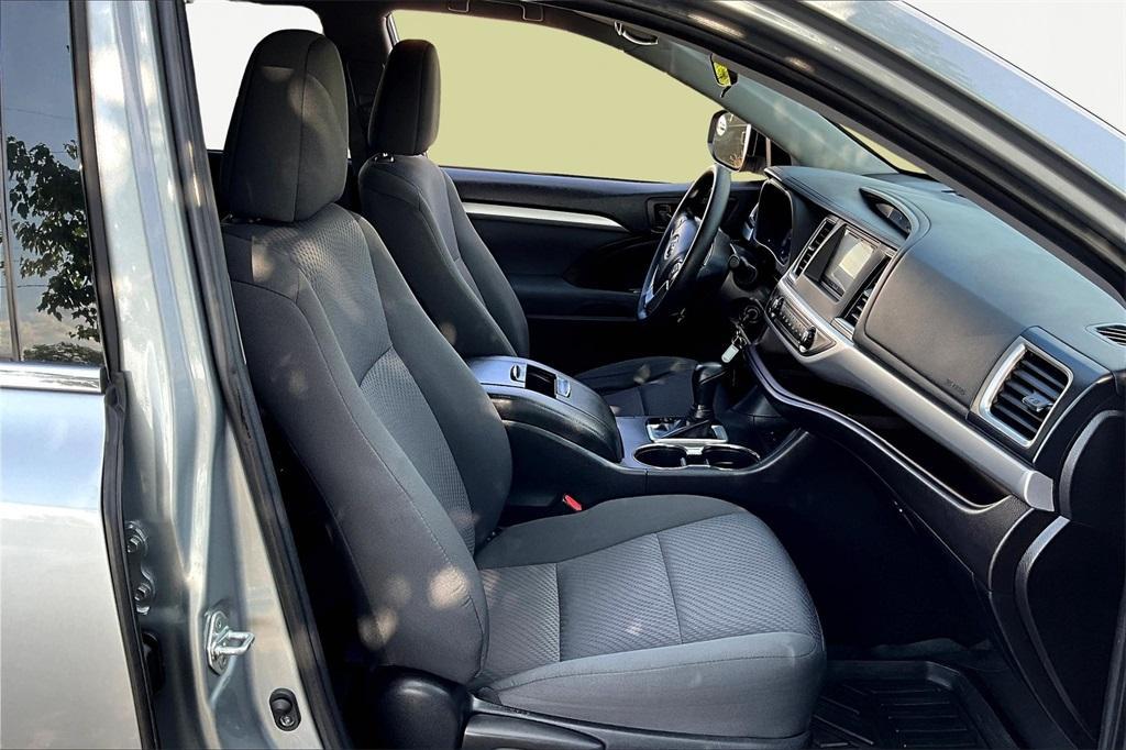 used 2019 Toyota Highlander car, priced at $18,645