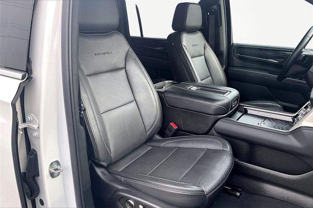 used 2023 GMC Yukon XL car, priced at $56,583