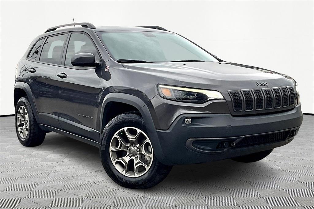 used 2020 Jeep Cherokee car, priced at $22,112