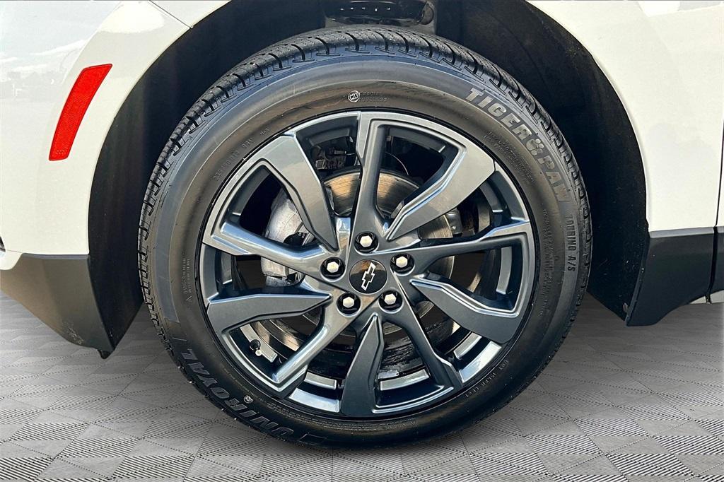used 2022 Chevrolet Equinox car, priced at $23,994