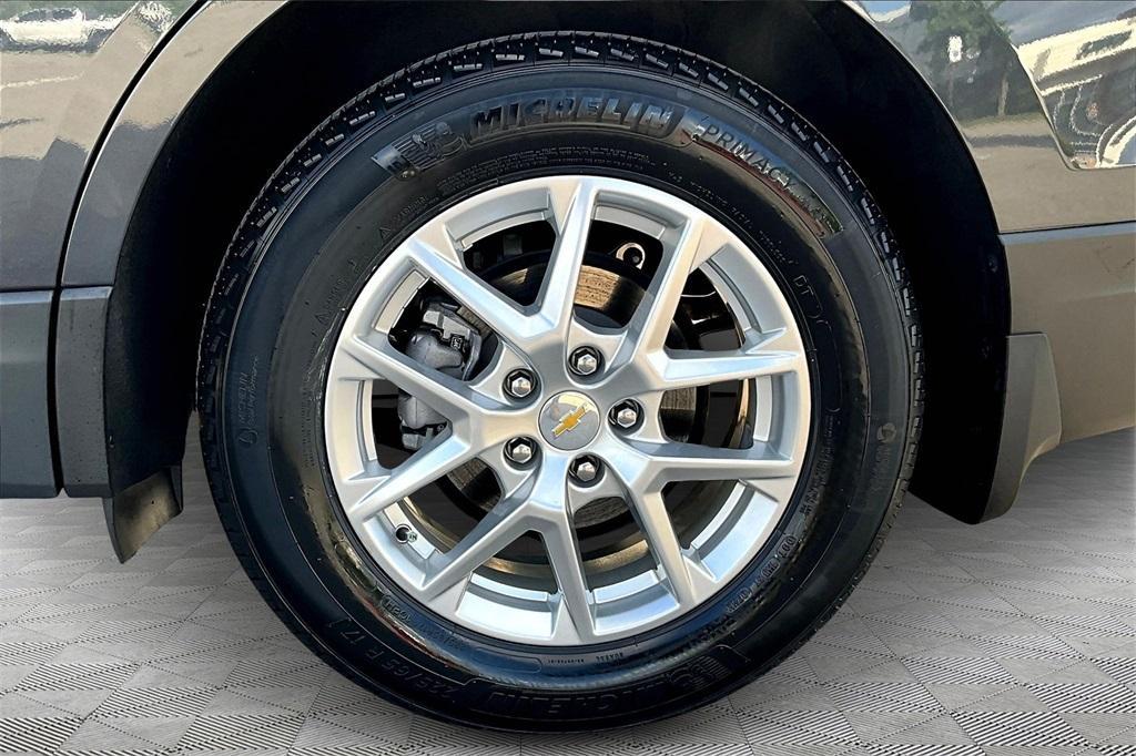 used 2022 Chevrolet Equinox car, priced at $23,053