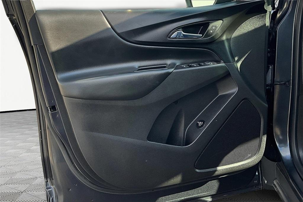 used 2022 Chevrolet Equinox car, priced at $20,907