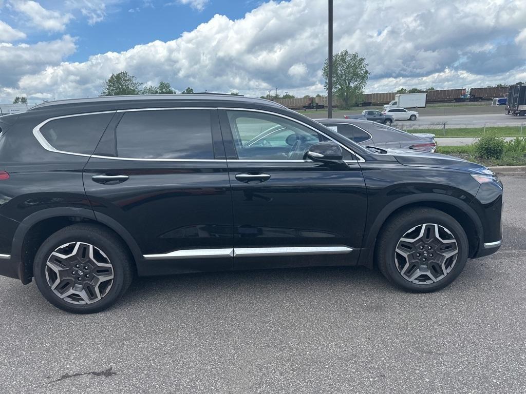 used 2022 Hyundai Santa Fe car, priced at $27,574