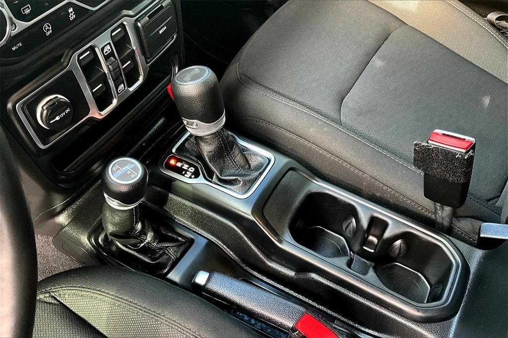 used 2021 Jeep Wrangler Unlimited car, priced at $31,097