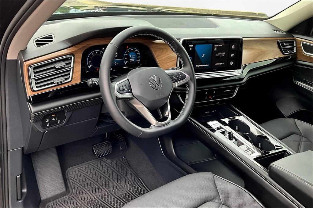 used 2024 Volkswagen Atlas car, priced at $33,587