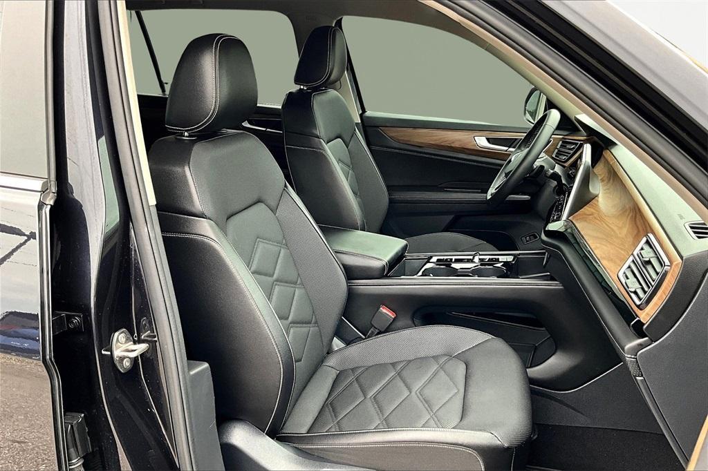 used 2024 Volkswagen Atlas car, priced at $33,587