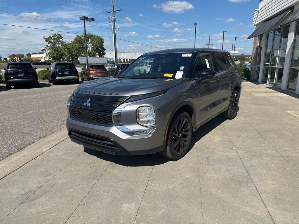 used 2024 Mitsubishi Outlander car, priced at $28,187