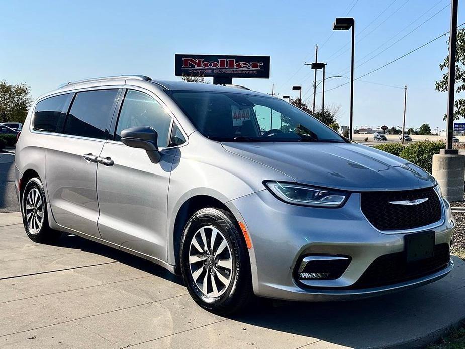 used 2021 Chrysler Pacifica car, priced at $24,990