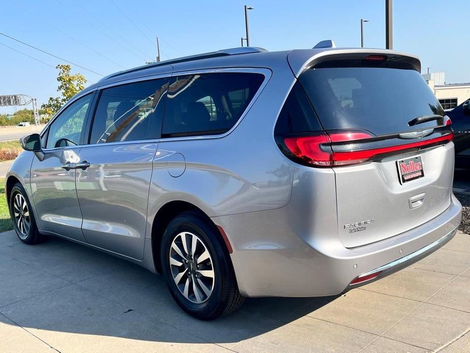 used 2021 Chrysler Pacifica car, priced at $24,990