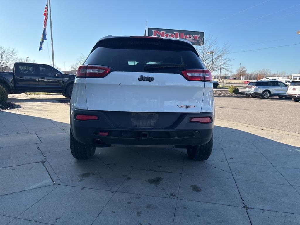 used 2014 Jeep Cherokee car, priced at $13,887