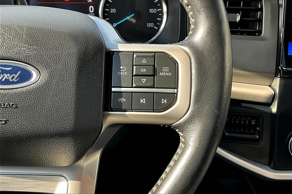 used 2024 Ford Expedition car, priced at $50,565