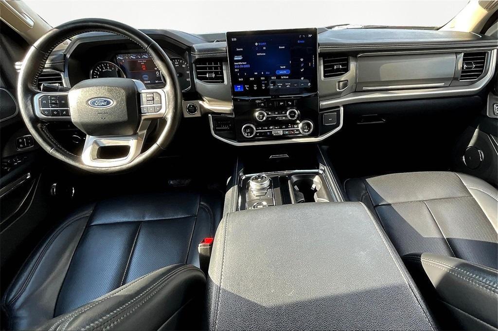 used 2024 Ford Expedition car, priced at $50,565