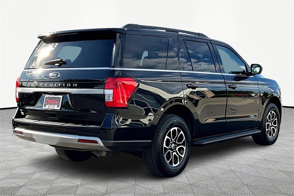 used 2024 Ford Expedition car, priced at $50,565