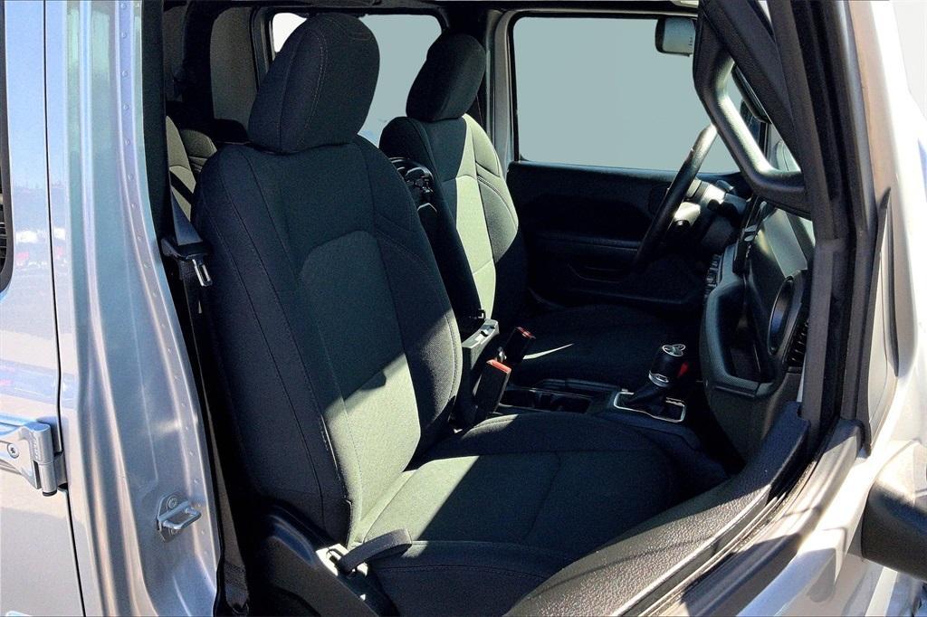 used 2022 Jeep Gladiator car, priced at $30,660
