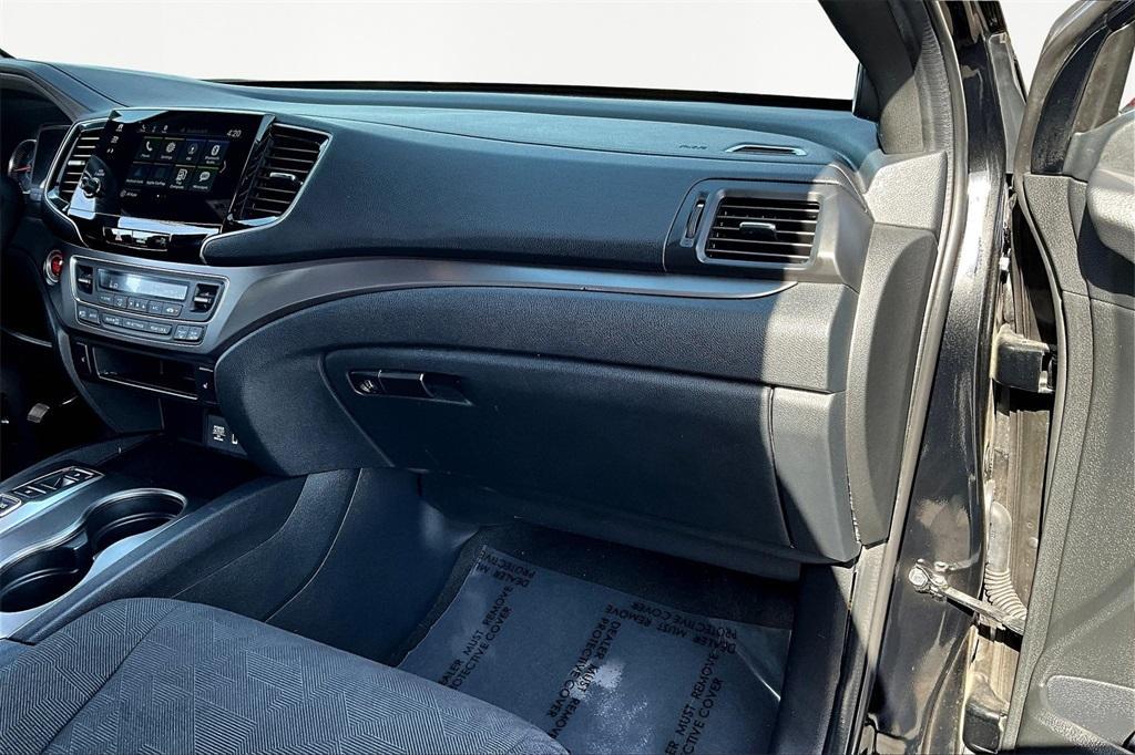 used 2022 Honda Pilot car, priced at $28,498