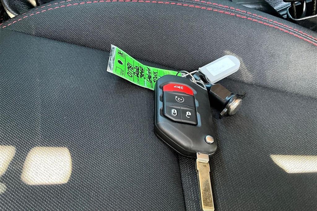 used 2020 Jeep Gladiator car, priced at $30,223