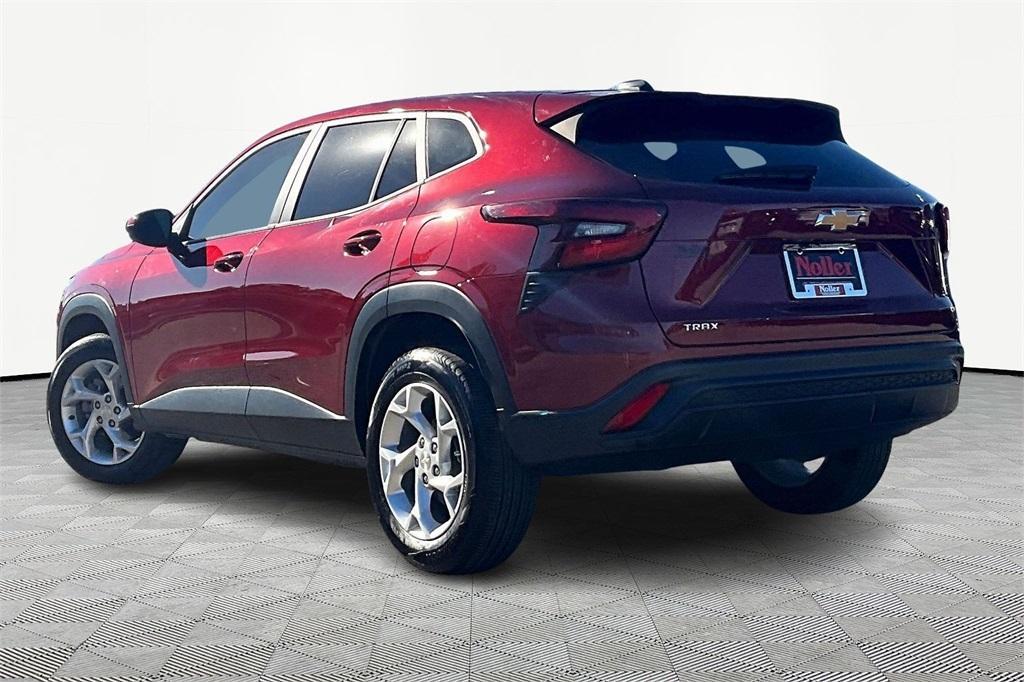 used 2025 Chevrolet Trax car, priced at $21,887