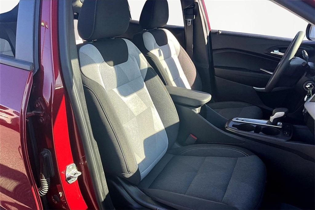 used 2025 Chevrolet Trax car, priced at $21,887