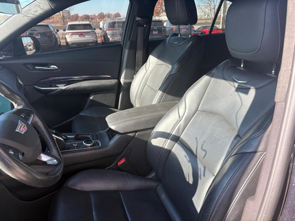 used 2023 Cadillac XT4 car, priced at $25,487