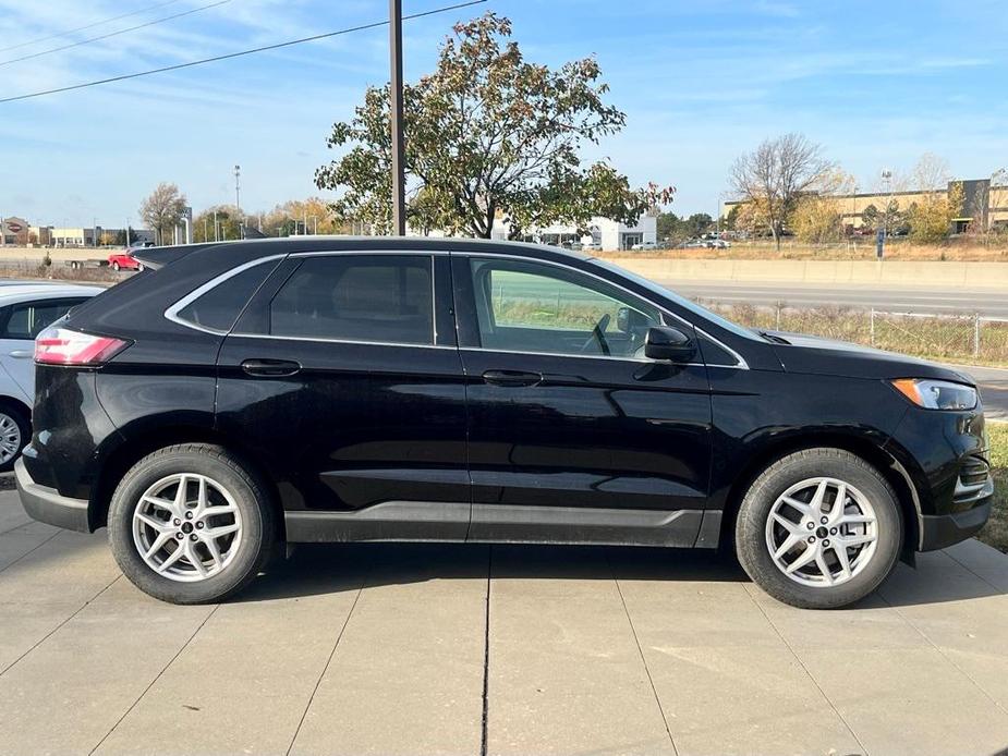 used 2024 Ford Edge car, priced at $30,988